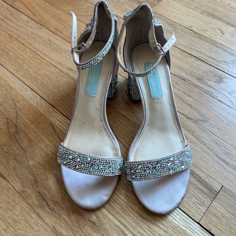 Size 6, Sparkle Stoned Betsey Johnson Heels
